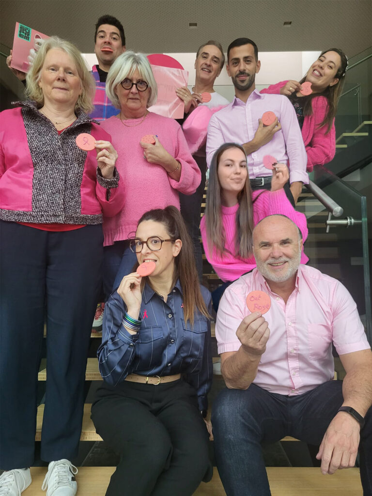 Photo équipe Rh Solutions tous en rose pour octobre rose